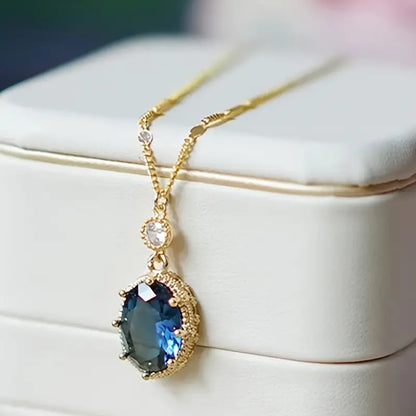 Thessia Gold Necklace