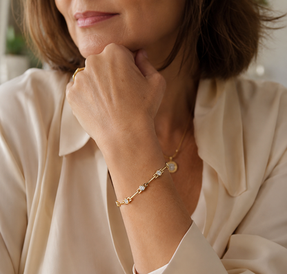 Elegant Gold Bracelet with Zirconia Stones