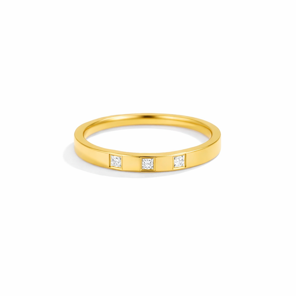 Lucia Crystal Ring