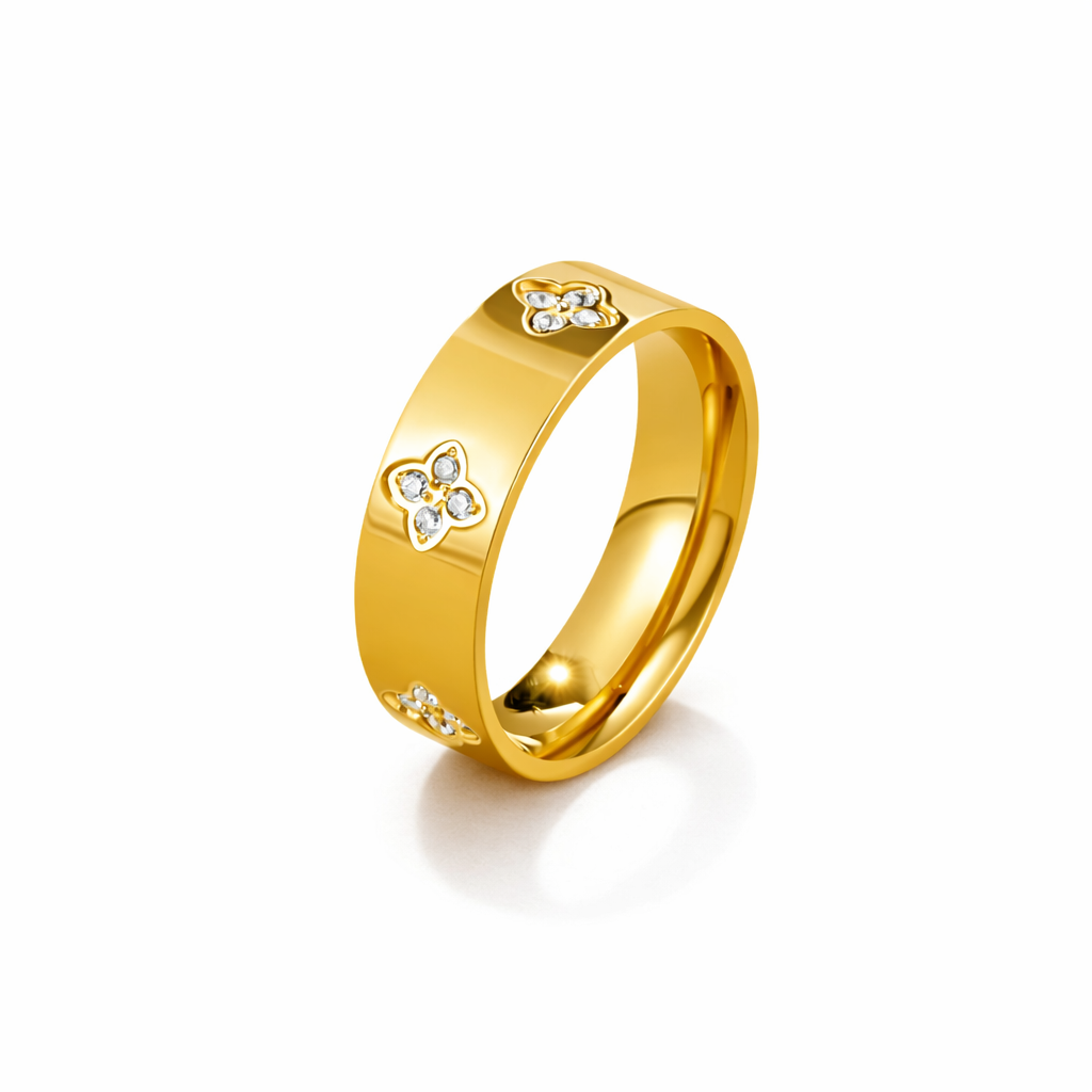 Clover Crystal Gold Ring