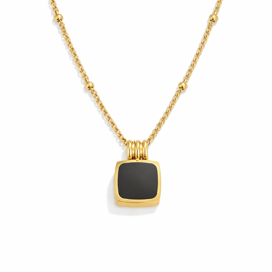 Lucia Black Pendant Necklacer