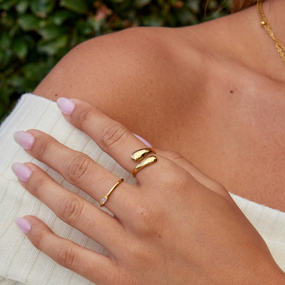 Raven Gold Ring