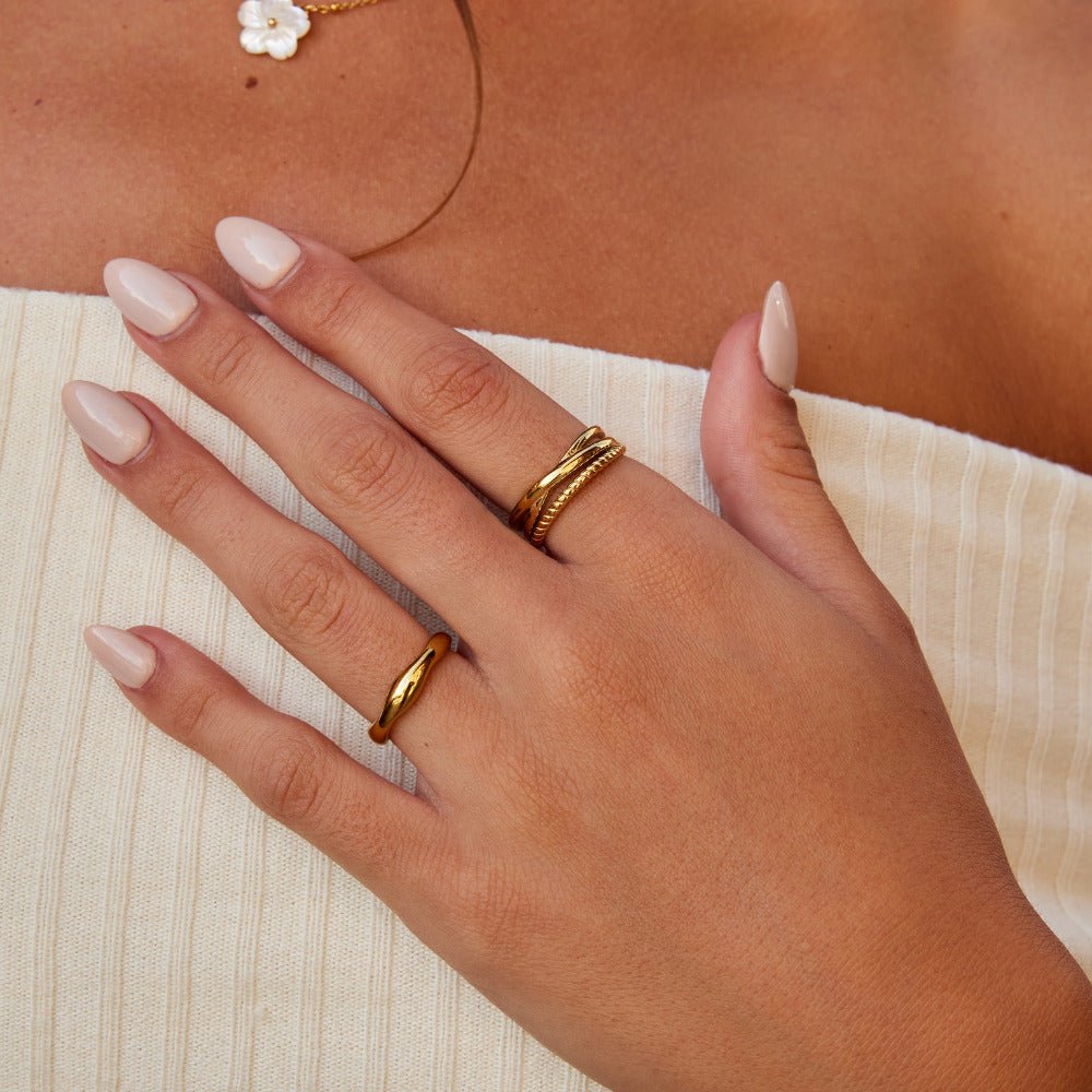 Ara Interlaced Ring