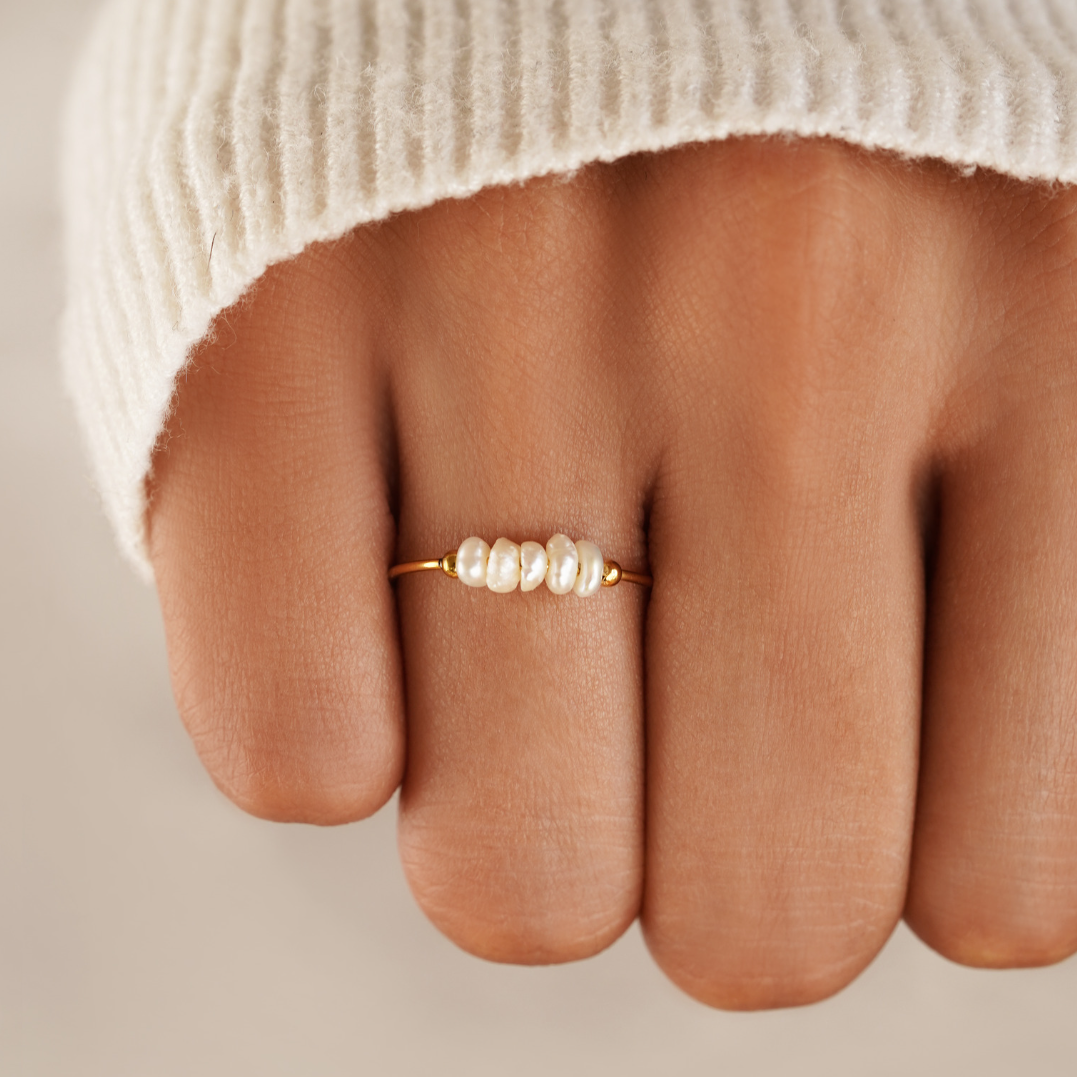 Classic Pearl Ring