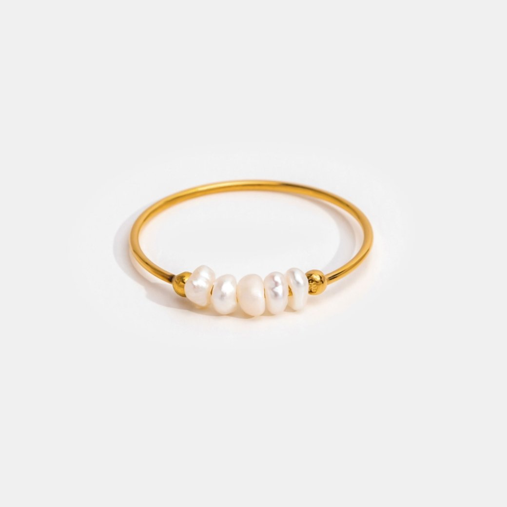 Classic Pearl Ring