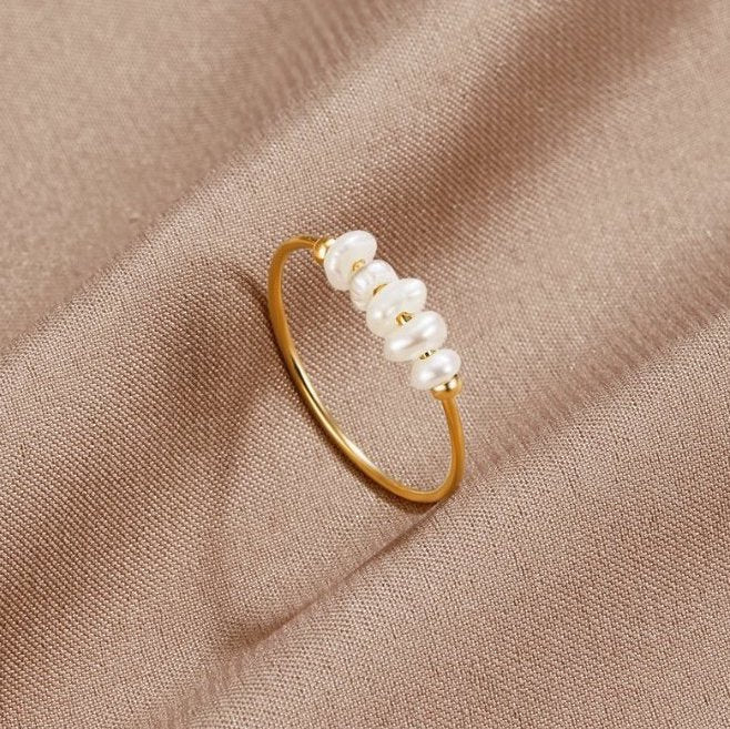 Classic Pearl Ring