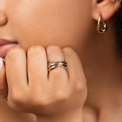 Elena Two-Tone Loop Ring