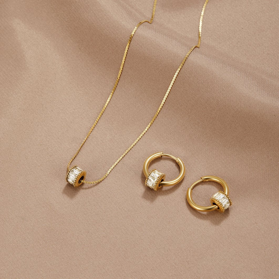 GIGI - Crystal Hoops