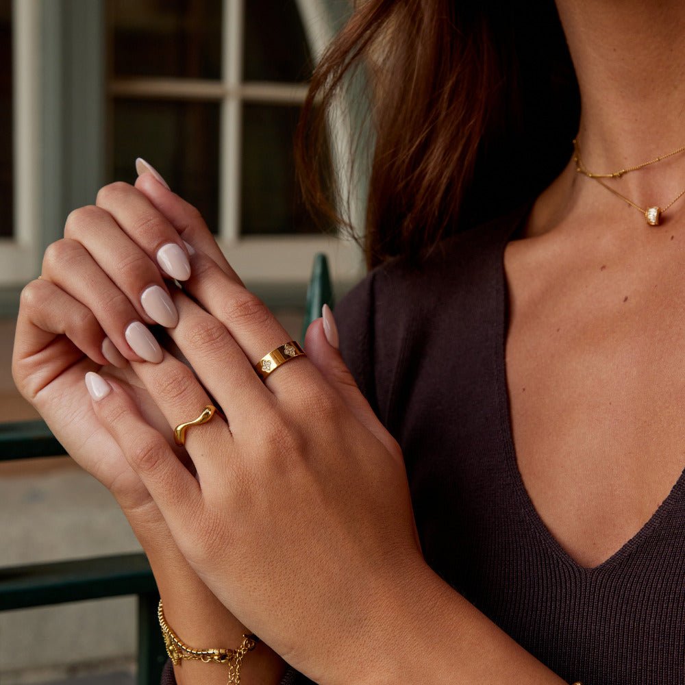 Clover Crystal Gold Ring