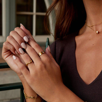 Clover Crystal Gold Ring