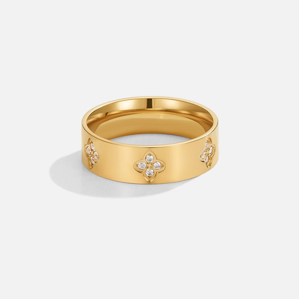 Clover Crystal Gold Ring
