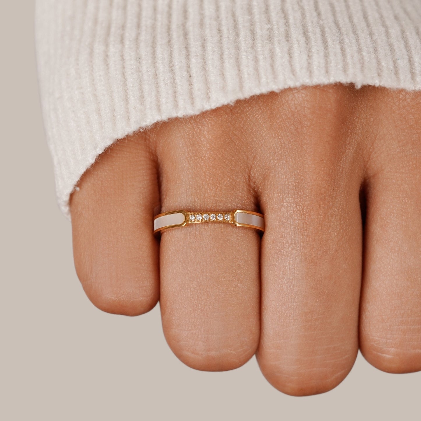 Mother-of-Pearl Crystal Ring