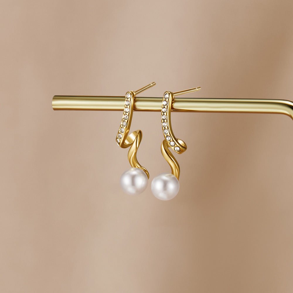 Tamara Pearl Earrings