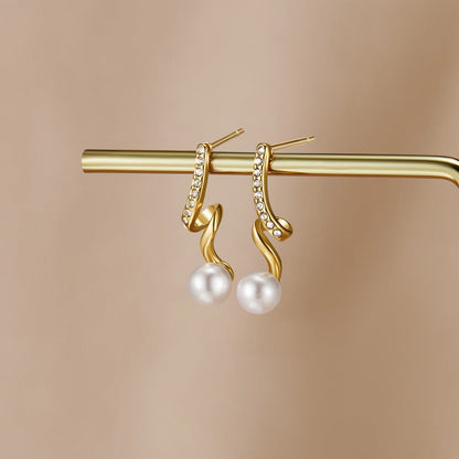 Tamara Pearl Earrings