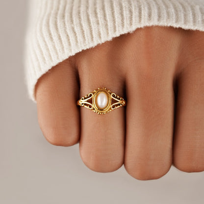 Royal Pearl Vintage Ring