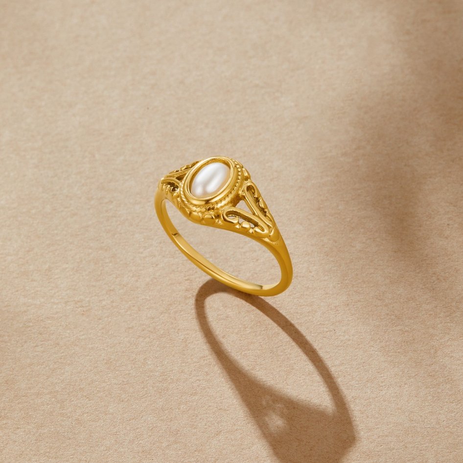 Royal Pearl Vintage Ring
