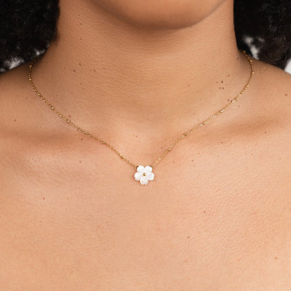 Blooming White Flower Necklace